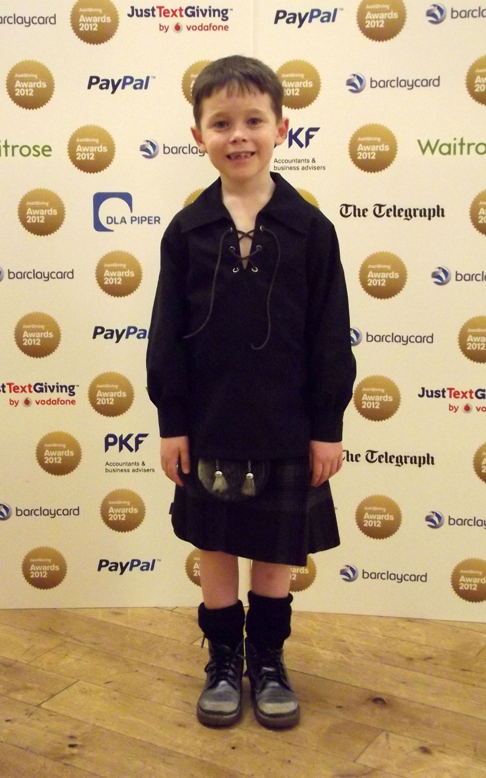 Jack rocking his casual kilt combo (and Doctor Who shoes) for the JustGiving Awards 2011 (in London)